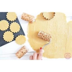 3 Mini Rouleaux Empreintes En Bois Interchangeables -Boutique Silikomart 580018 4 3 3 mini rouleaux empreintes en bois interchangeables Scrapcooking